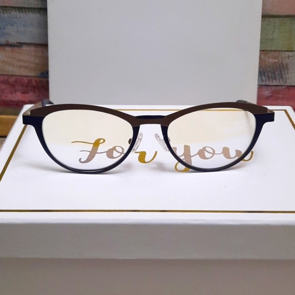 Dutz Eyewear with Blue Blocker lens - Picture 2 of 7